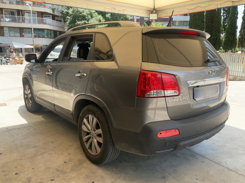 Kia Sorento 2.2 CRDi Emotion 4WD — zdjęcie 3