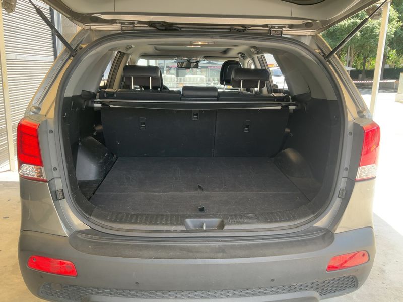 Kia Sorento 2.2 CRDi Emotion 4WD — zdjęcie 10