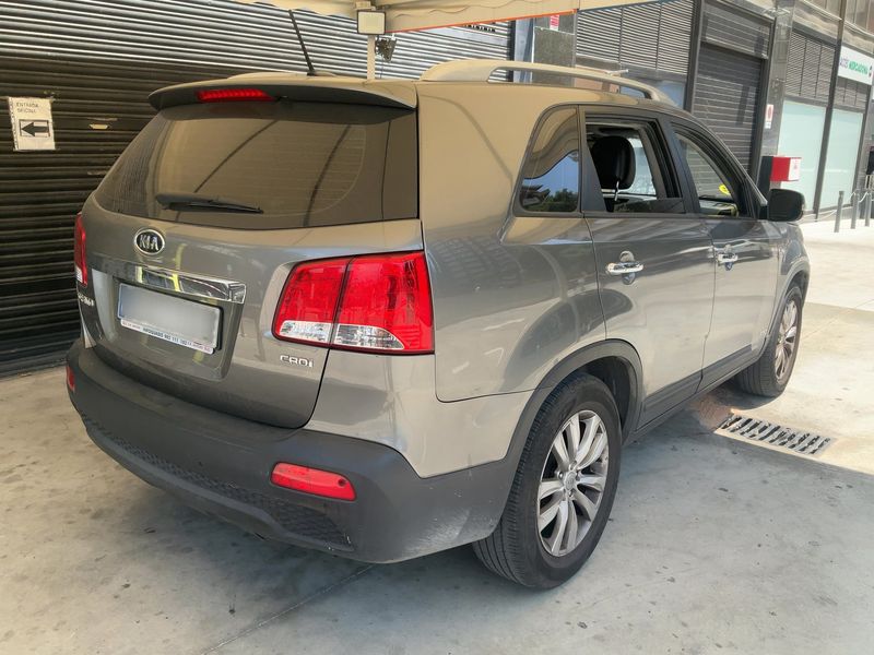 Kia Sorento 2.2 CRDi Emotion 4WD — zdjęcie 6
