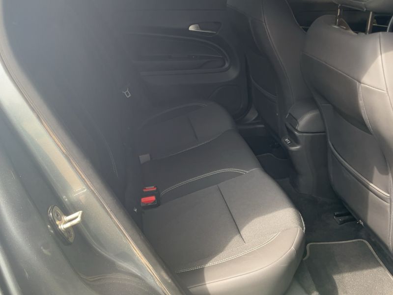 Jeep Avenger electric drive 115 kW Summit Electric — zdjęcie 14