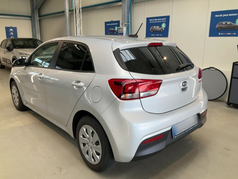 Kia Rio 1.2 Edition 7 — zdjęcie 3