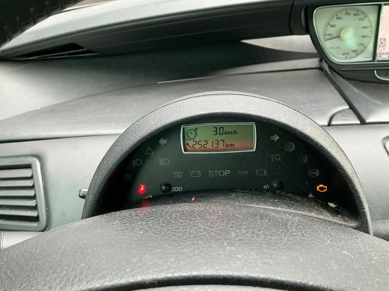 Citroen C8 2.0 HDi Confort — zdjęcie 4