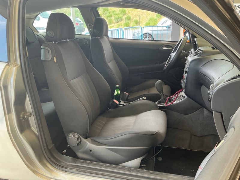 Alfa Romeo Alfa 147 1.9 JTD Impression — zdjęcie 3