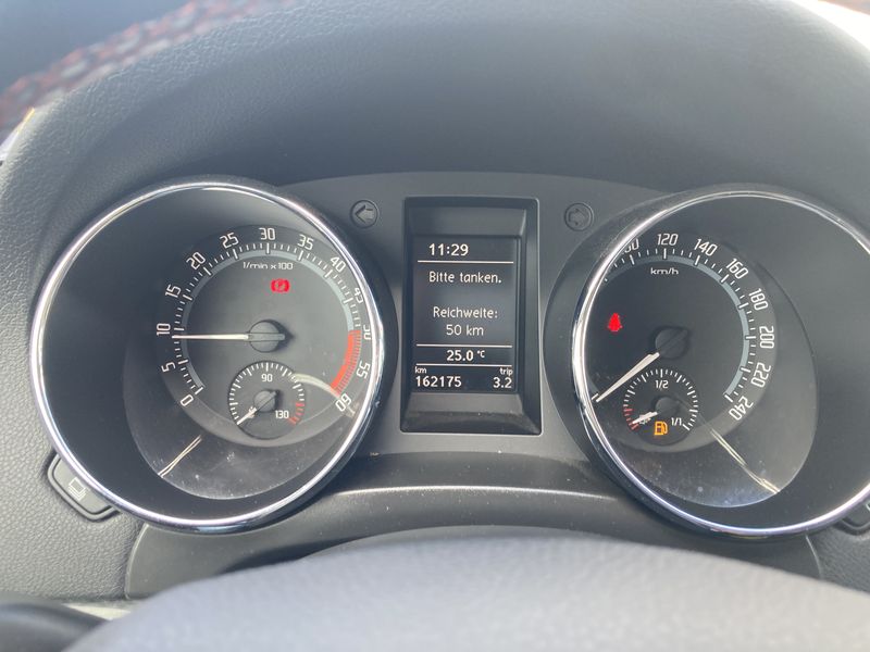 Skoda Yeti 2.0 TDI Design Edition Outdoor 4x4 — zdjęcie 12