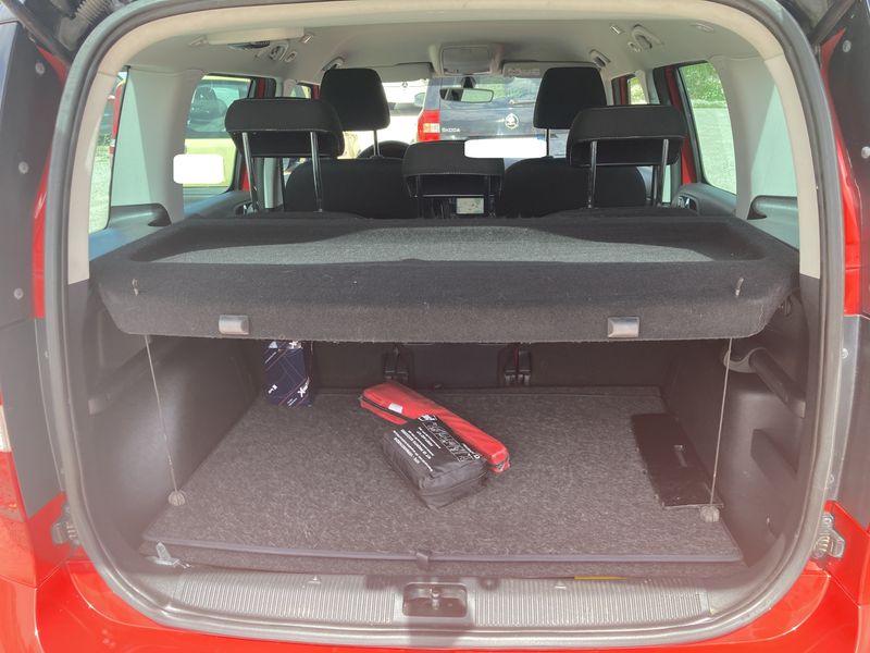 Skoda Yeti 2.0 TDI Design Edition Outdoor 4x4 — zdjęcie 9