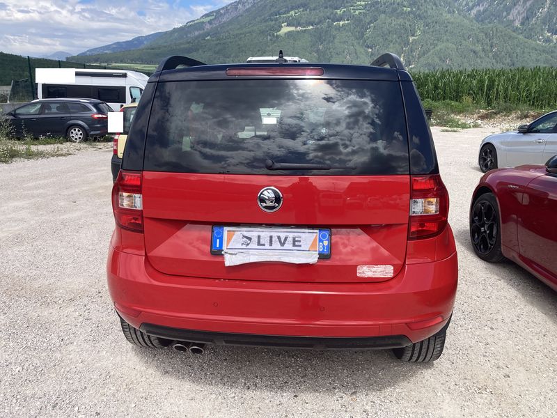 Skoda Yeti 2.0 TDI Design Edition Outdoor 4x4 — zdjęcie 4