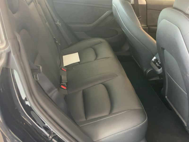 Tesla Model 3 Standard Range 2023 – снимка 19