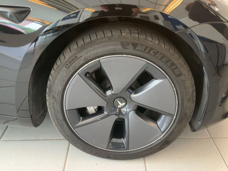 Tesla Model 3 Standard Range 2023 – снимка 11