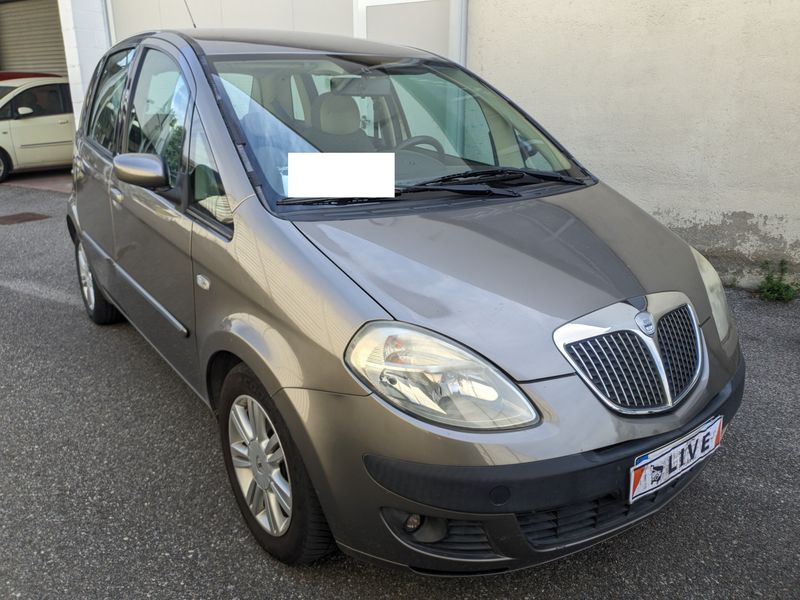 Lancia Musa 1.9 JTD Multijet Oro — zdjęcie 6