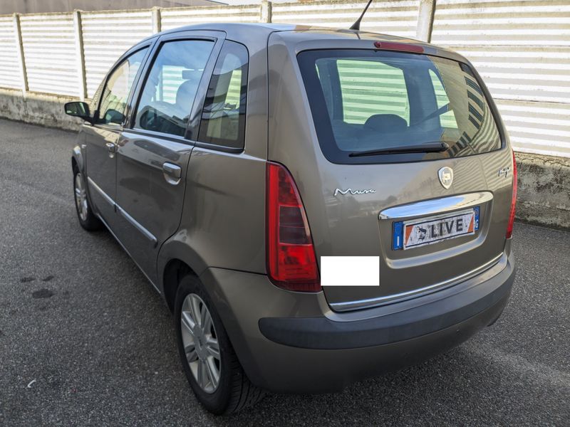 Lancia Musa 1.9 JTD Multijet Oro — zdjęcie 3