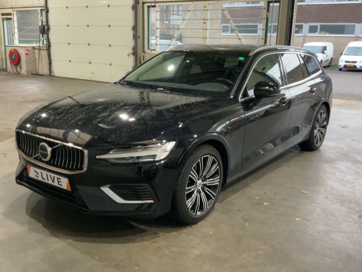 Volvo V60 2.0 T8 Recharge Plug-in Hybrid Plus Bright AWD