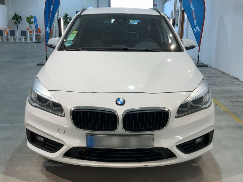 BMW 2er 218i Gran Tourer Advantage — zdjęcie 9