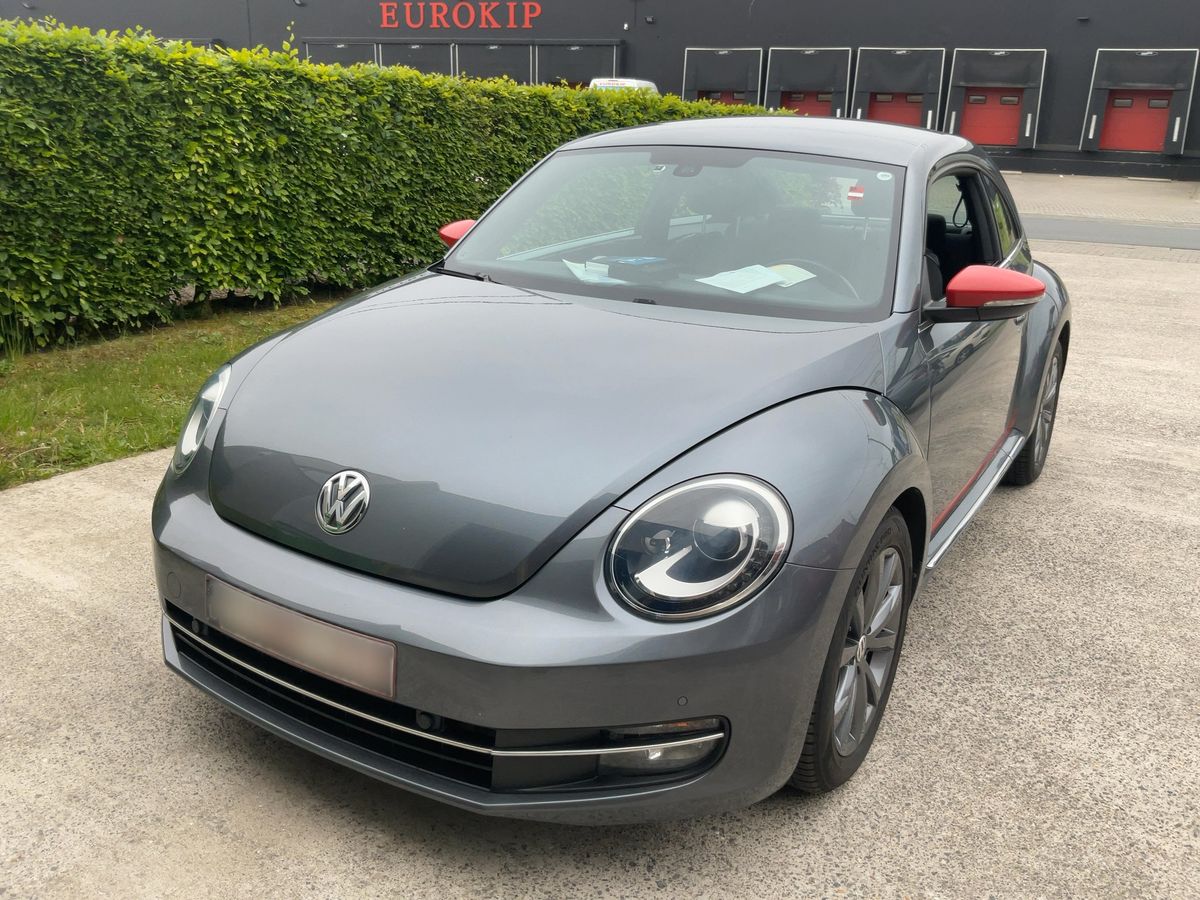 Volkswagen Beetle 2016 — photo 1