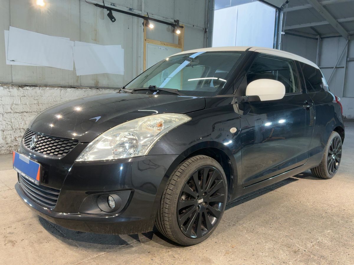 Suzuki Swift 1.2 BlackWhite