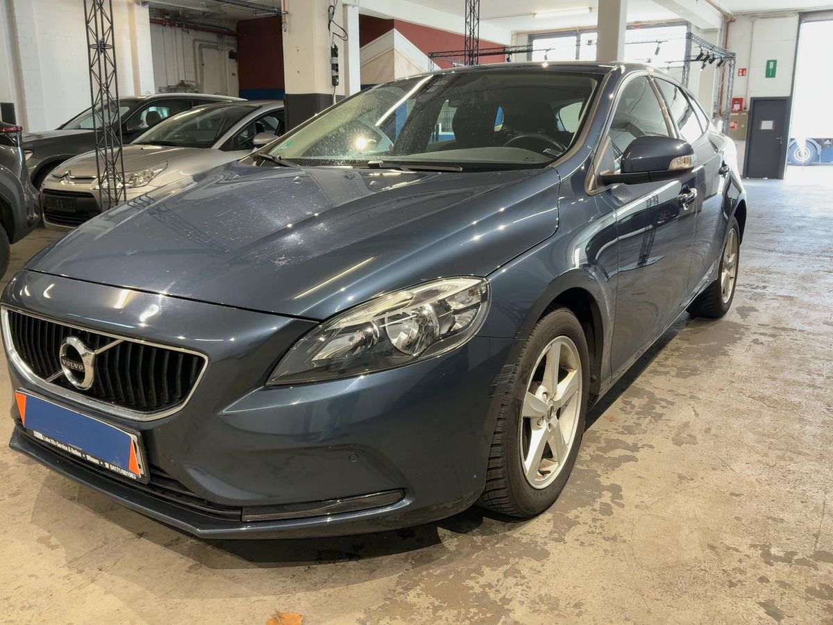 Volvo V40 2017