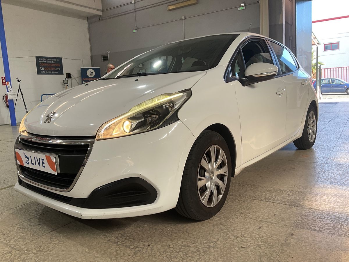 Peugeot 208 2015