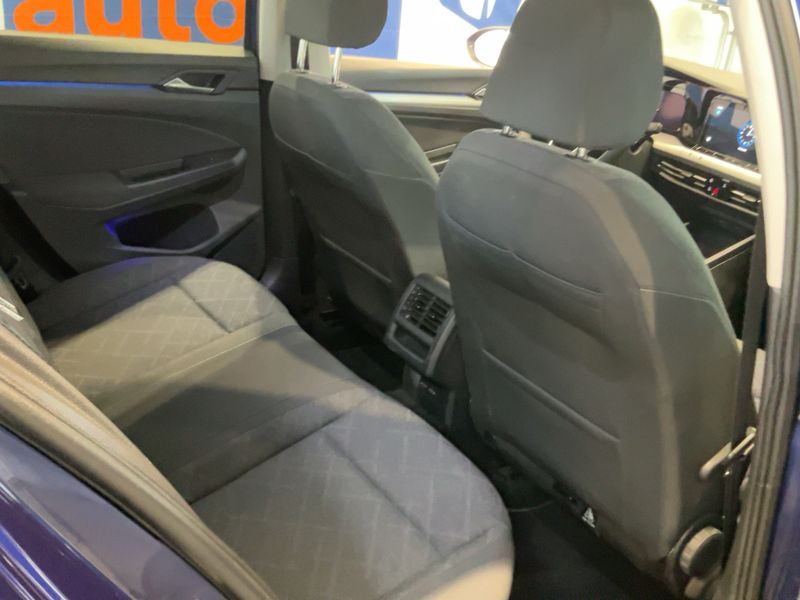Volkswagen Golf VIII 2.0 TDI Life — zdjęcie 14