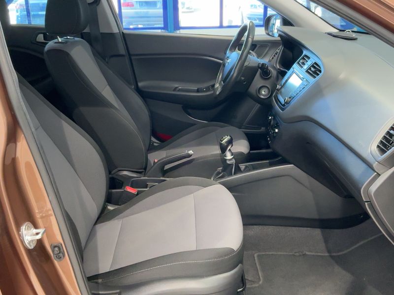 Hyundai i20 1.0 TGDI Trend — zdjęcie 11