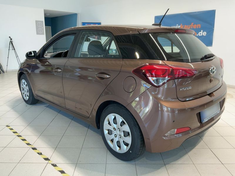 Hyundai i20 1.0 TGDI Trend — zdjęcie 3
