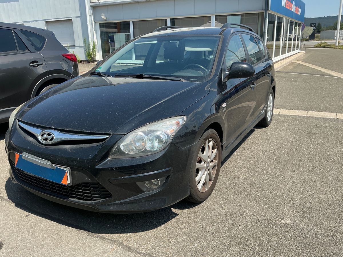 Hyundai i30 2012 — photo 1