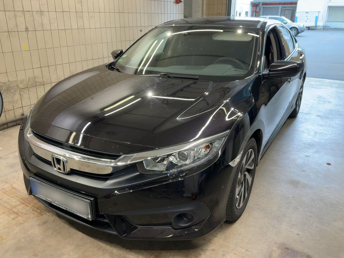 Honda Civic 2018 — photo 1