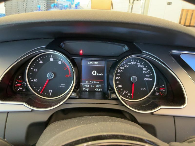 Audi A5 2.0 TFSI quattro — zdjęcie 13