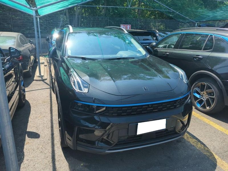 Lynk & Co 01 1.5 Plug-in Hybrid — zdjęcie 6