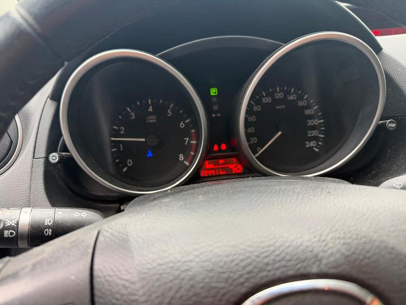 Mazda 5 2.0 Center-Line — zdjęcie 12