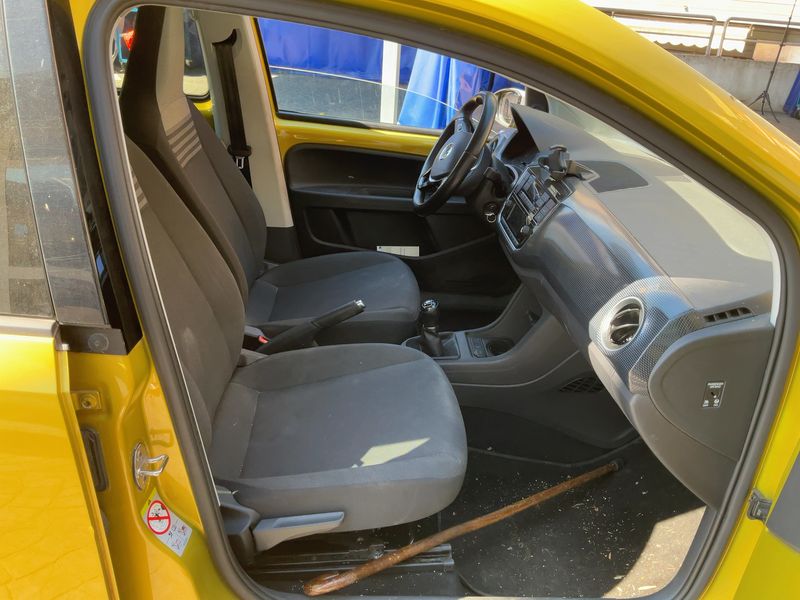 Volkswagen up! 1.0 Black Style — zdjęcie 11