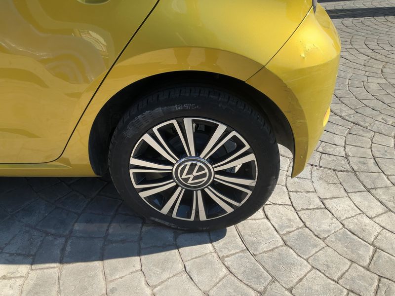 Volkswagen up! 1.0 Black Style 2020 – снимка 5