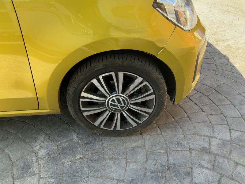Volkswagen up! 1.0 Black Style 2020 – снимка 11