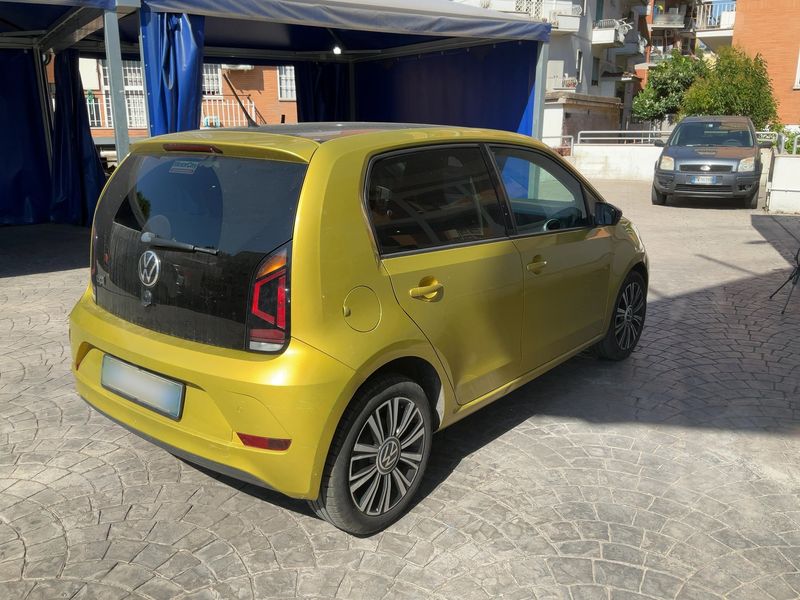 Volkswagen up! 1.0 Black Style — zdjęcie 6