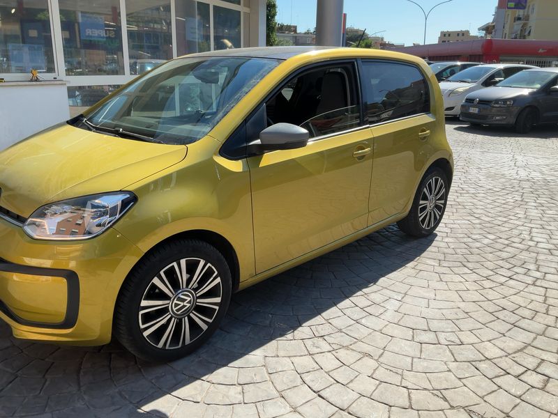 Volkswagen up! 1.0 Black Style — zdjęcie 2