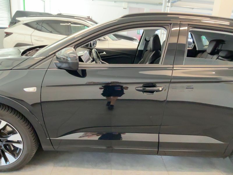 Opel Grandland X 1.6 Plug-in Hybrid 4 GSe — zdjęcie 4