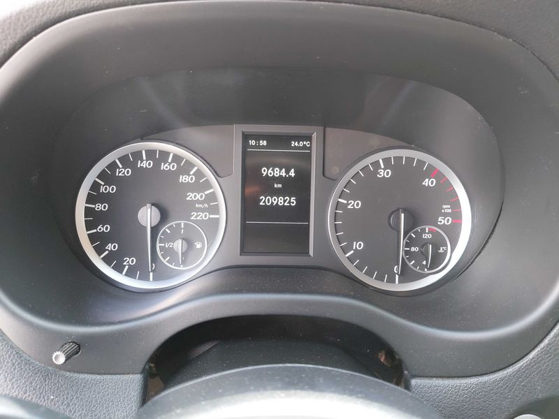 Mercedes-Benz Vito 111 CDI Lang — zdjęcie 12