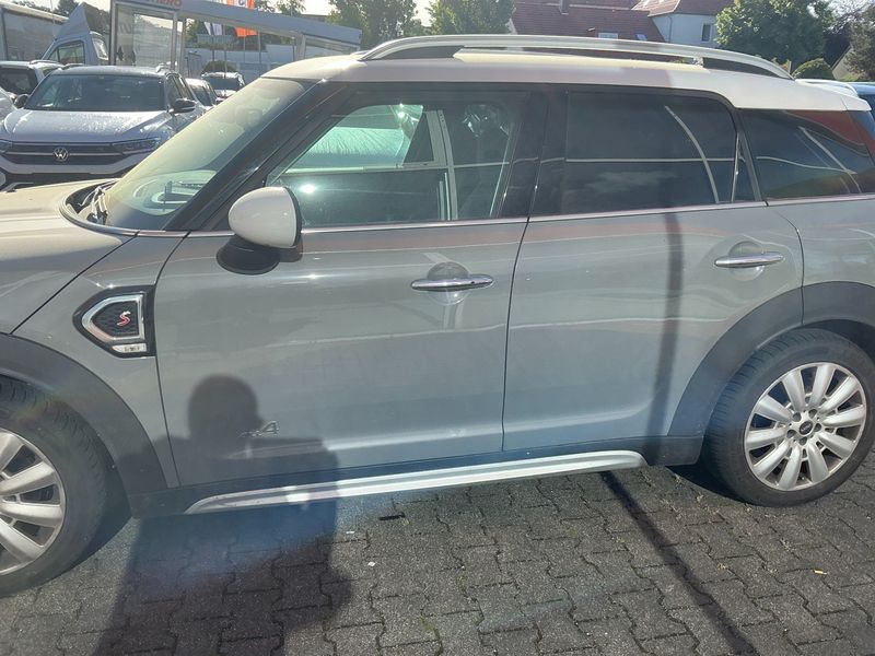 MINI Countryman Cooper SD ALL4 — zdjęcie 4