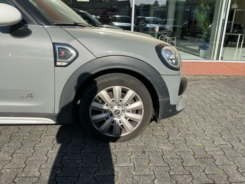 MINI Countryman Cooper SD ALL4 2018 – снимка 11