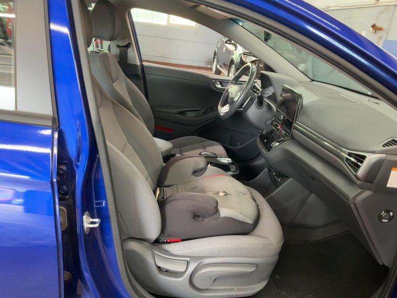 Hyundai IONIQ electric drive 100 kW Trend — zdjęcie 11
