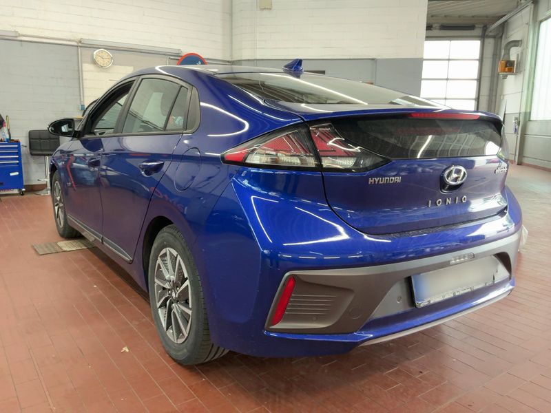 Hyundai IONIQ electric drive 100 kW Trend — zdjęcie 3