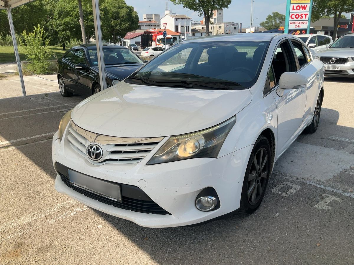 Toyota Avensis 2014