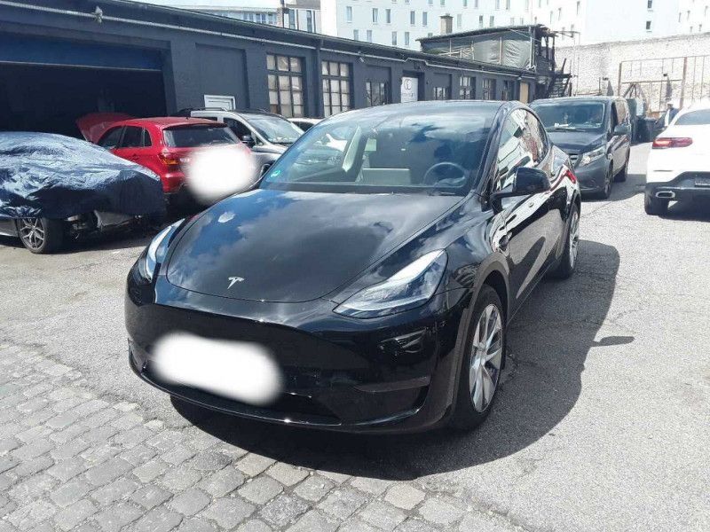 Tesla Model 2023