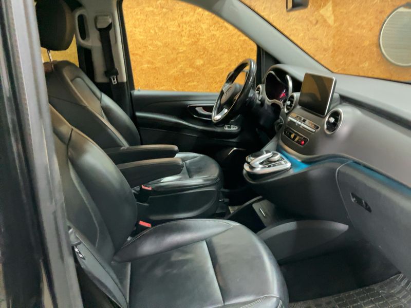 Mercedes-Benz V-Klasse V 250 d lang 4Matic BlueTEC Avantgarde Edition — zdjęcie 11