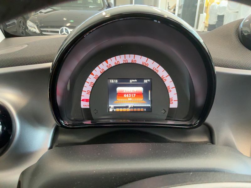 Smart fortwo 1.0 Basis passion — zdjęcie 13
