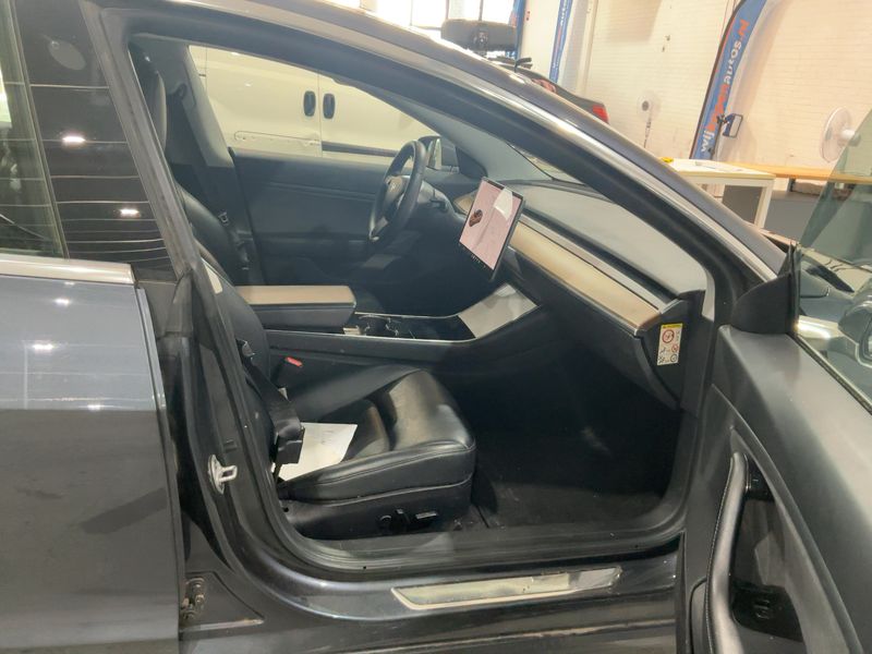 Tesla Model 3 Standard Range Plus 2019 – снимка 16