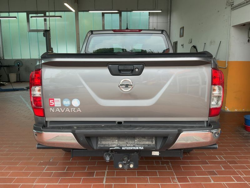 Nissan NP300 Pick-up 2.3 dCi Acenta Double Cab 4x4 — zdjęcie 5