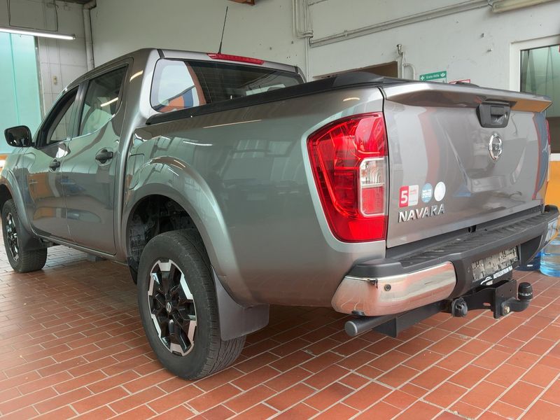 Nissan NP300 Pick-up 2.3 dCi Acenta Double Cab 4x4 — zdjęcie 3
