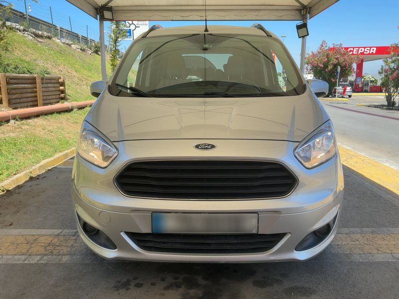 Ford Tourneo 1.5 TDCi Titanium — zdjęcie 9