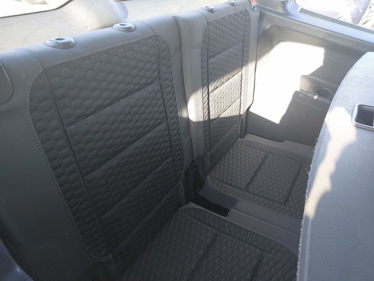 Volkswagen Touran 2007 — photo 32