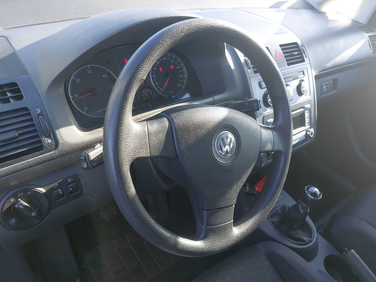 Volkswagen Touran 2007 — photo 34
