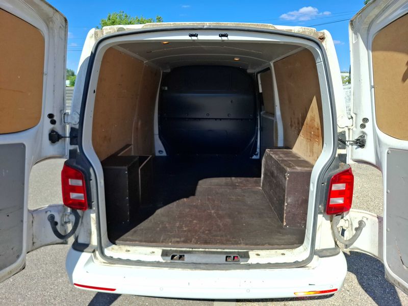 Volkswagen T6 Transporter 2.0 TDI Kasten lang — zdjęcie 9